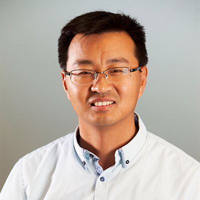 Weijun Shen Headshot
