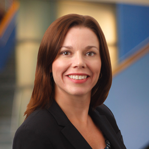 Tara Holcomb Headshot