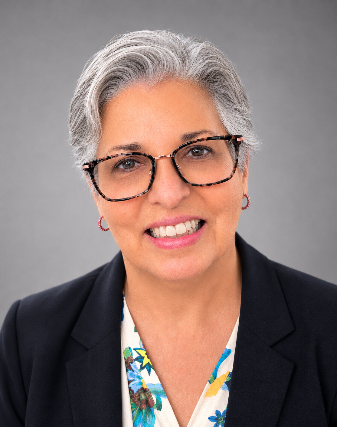 06_10_26-Headshot-2-Mireille-Davis.png
