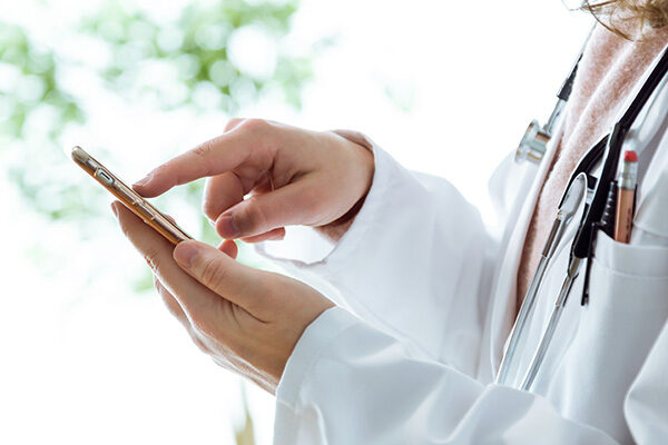 Study evaluates potential of online consultation platform for physicians