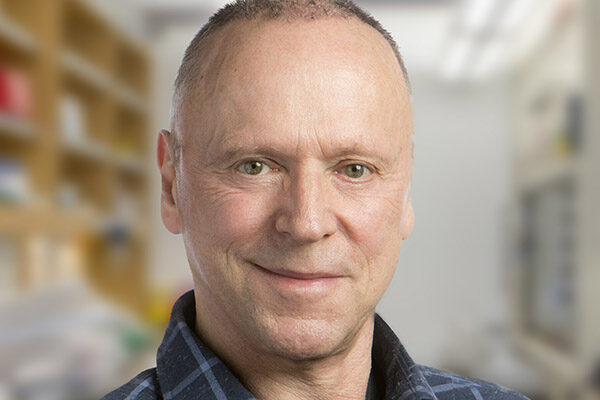 Friedbert Weiss elected fellow of the American Association for the Advancement of Science
