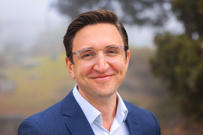 Michael Bollong receives David W. Robertson Award from the American Chemical Society