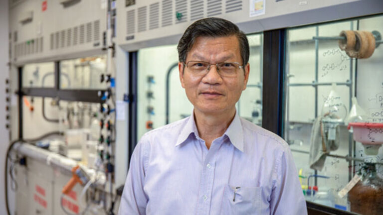 Chi-Huey Wong receives the 2023 FACS Foundation Lectureship Award