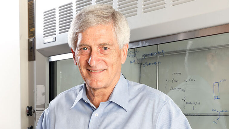 James Paulson receives 2023 Claude S. Hudson Award from ACS Division of Carbohydrate Chemistry